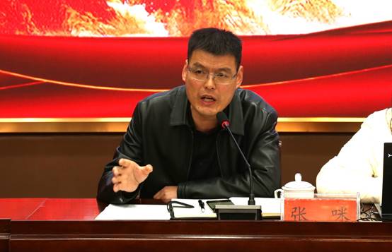 说明: 闫部长.jpg