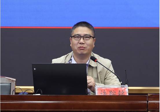 C54671600A1CD8EB2B70E95438D1207B